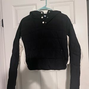 Women’s Quilted packable pullover jacket